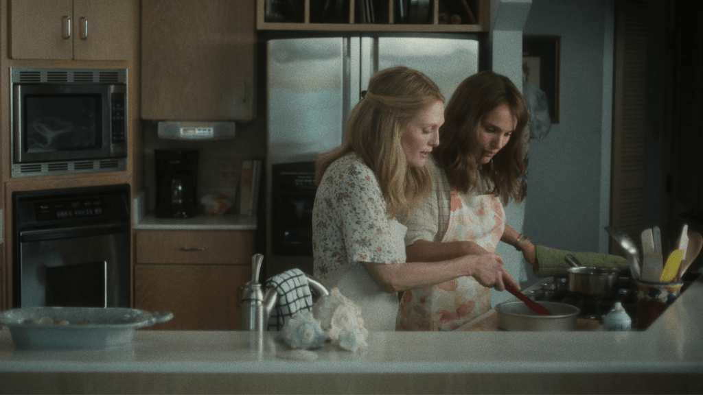 Julianne Moore and Natalie Portman in "May December" (Netflix)