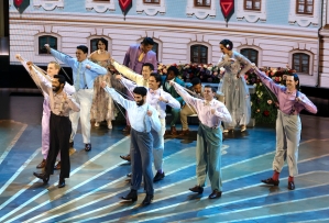 RRR Naatu Naatu Oscars song performance