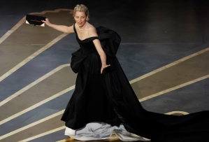 Elizabeth Banks' Trips to the Oscars