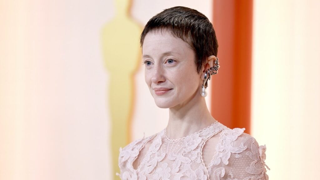Oscar de Andrea Riseborough