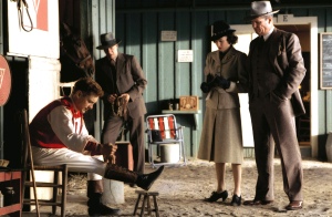 SEABISCUIT, Tobey Maguire, Chris Cooper, Elizabeth Banks, Jeff Bridges, 2003, (c) Universal/courtesy Everett Collection