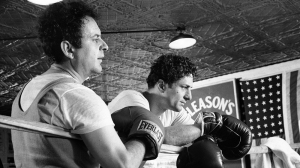 RAGING BULL, Joe Pesci, Robert De Niro, 1980. (c) United Artists/ Courtesy: Everett Collection.